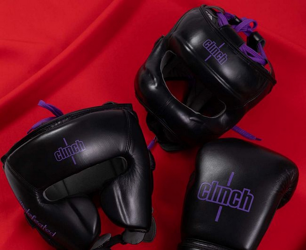 Шлем боксерский с бампером Clinch Undefeated C160 черный