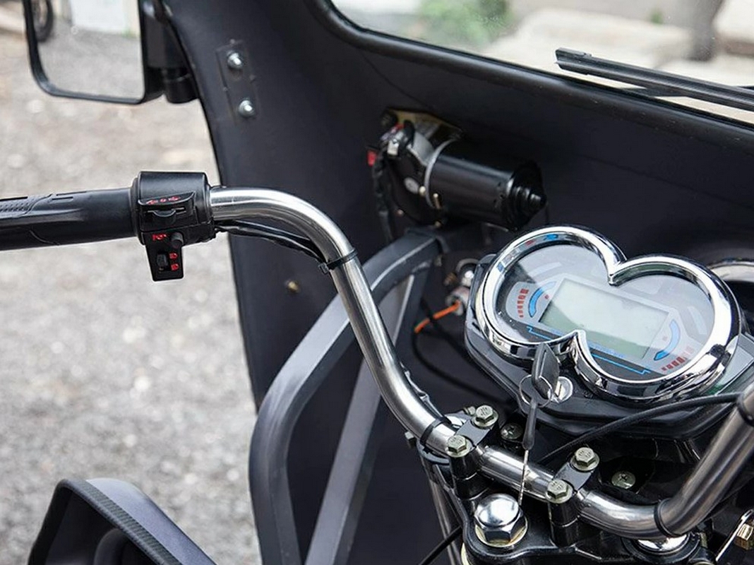 Грузовой электротрицикл RuTrike КАРГО 1500 60V1000W 022100