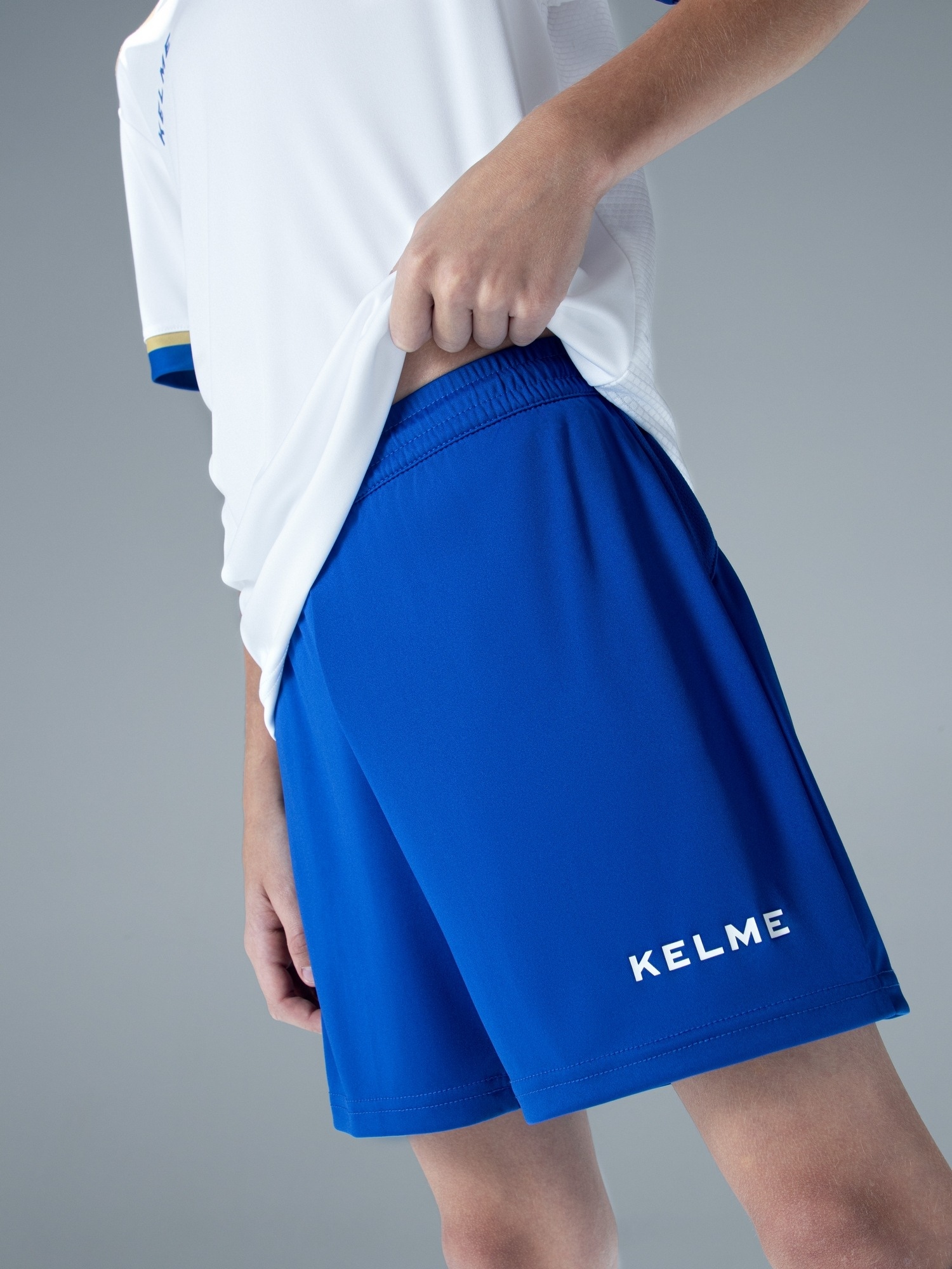 Детская футбольная форма Kelme Football Suit 8351ZB3158-104 White\Blue