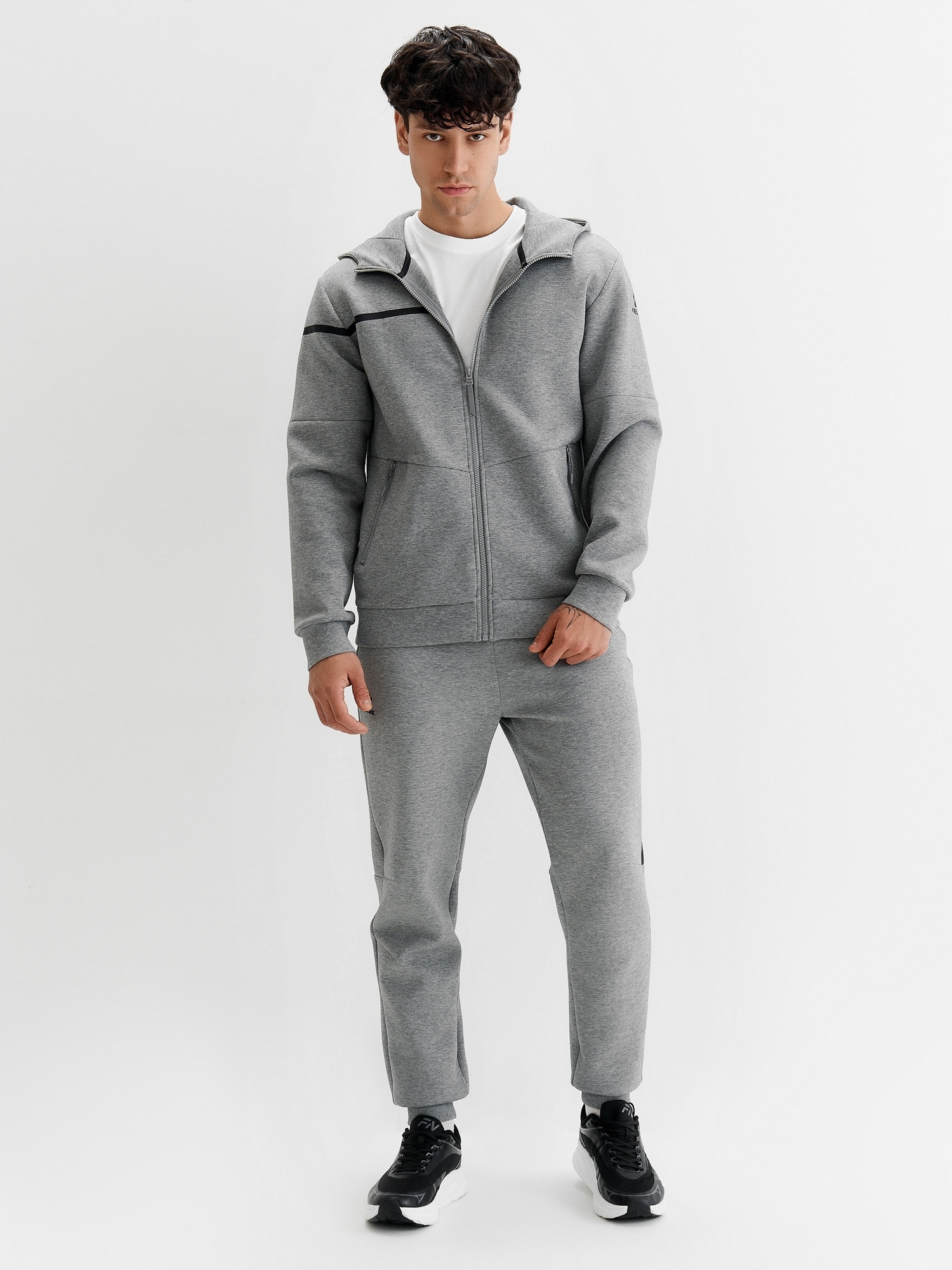 Брюки Kelme Knitted Leg Trousers 7361CK1078-222 Grey