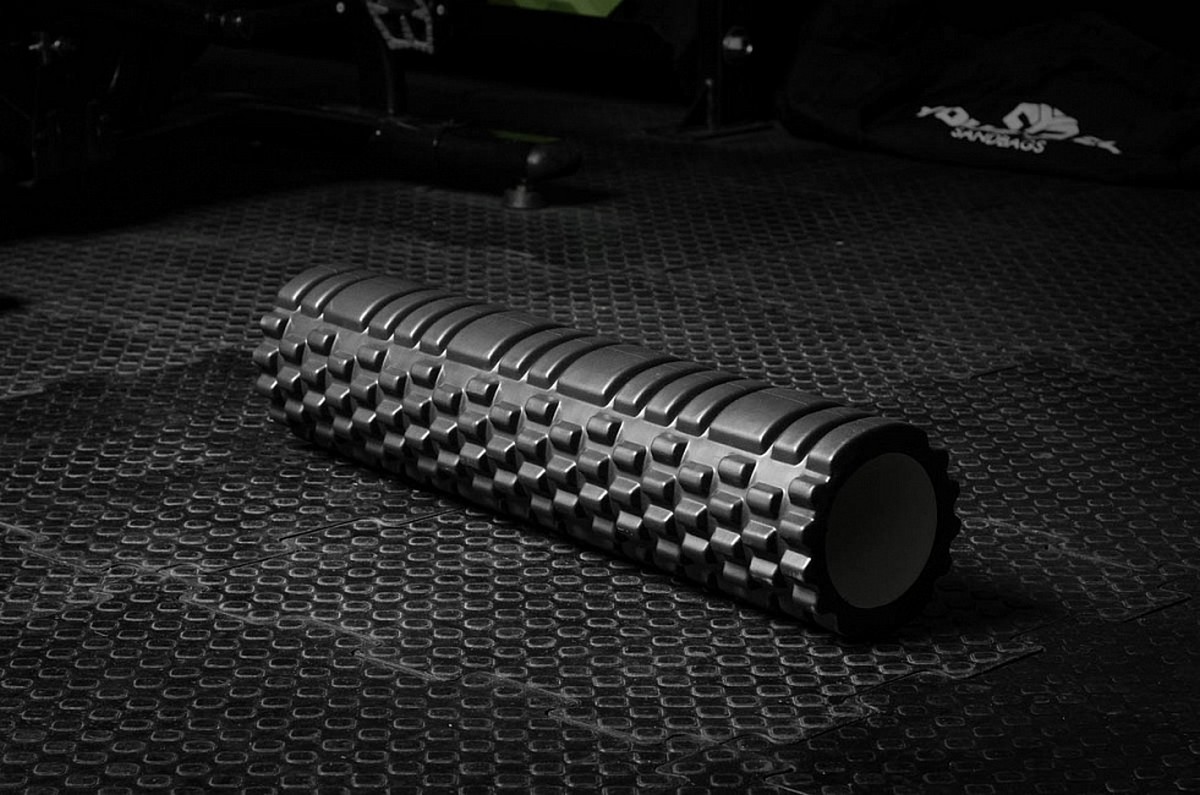 Роллер массажный YouSteel Combi foam roller, 61х15см, черный