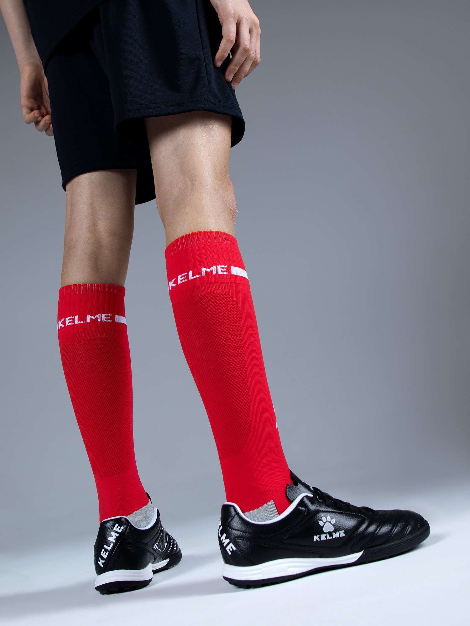 Детские гетры Kelme Children's Football Socks 8101WZ3001-610 Red