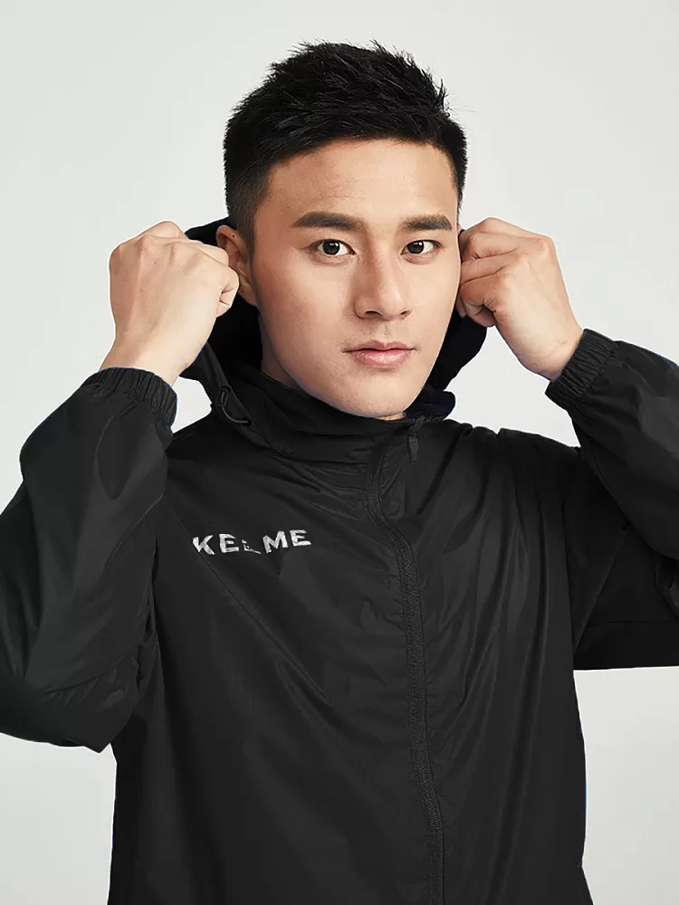 Ветровка Kelme Raincoat 3801241-000 Black