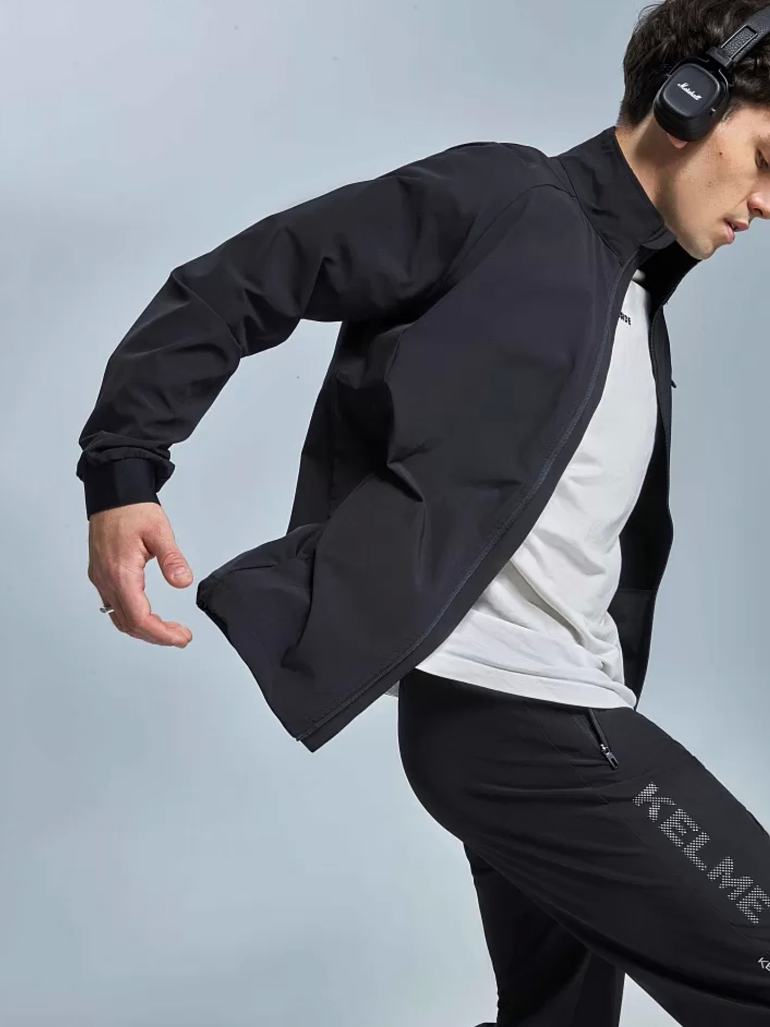 Спортивный костюм Kelme Woven Tracksuits 3881212-000 Black