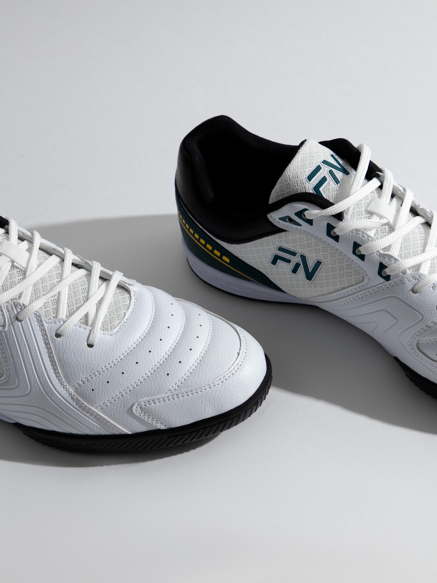 Футзалки FN Star (IN) FN5061004-103 White