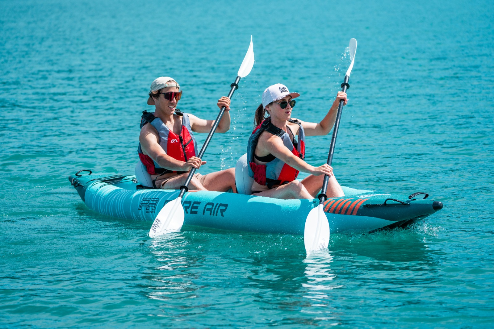 Надувная байдарка Kayak Glider-412 412x83х42см, весла, сиденья, киль, до 180кг Aqua Marina Glider-412 PA-25GD02