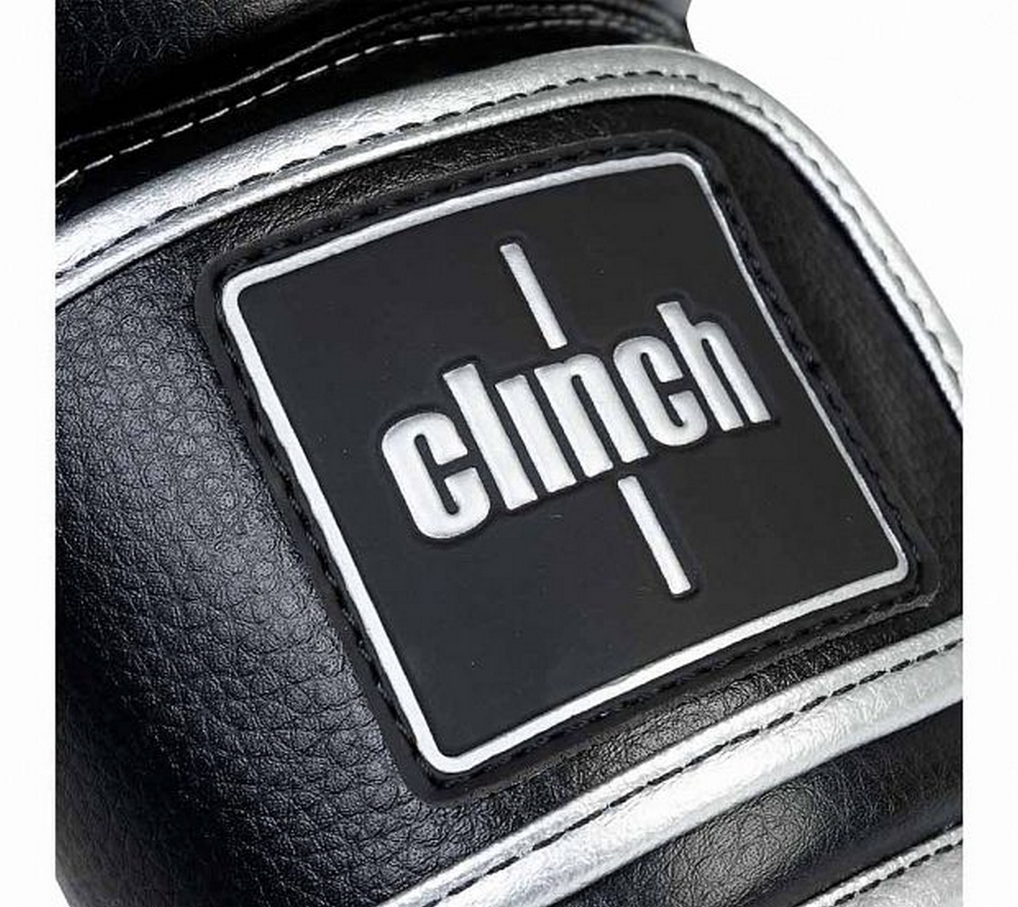 Перчатки боксерские Clinch Punch 2.0 C141 черно-серебристый