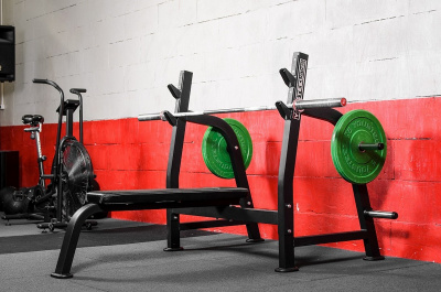 Олимпийская горизонтальная скамья для жима YouSteel F-302 | Premium Fitness