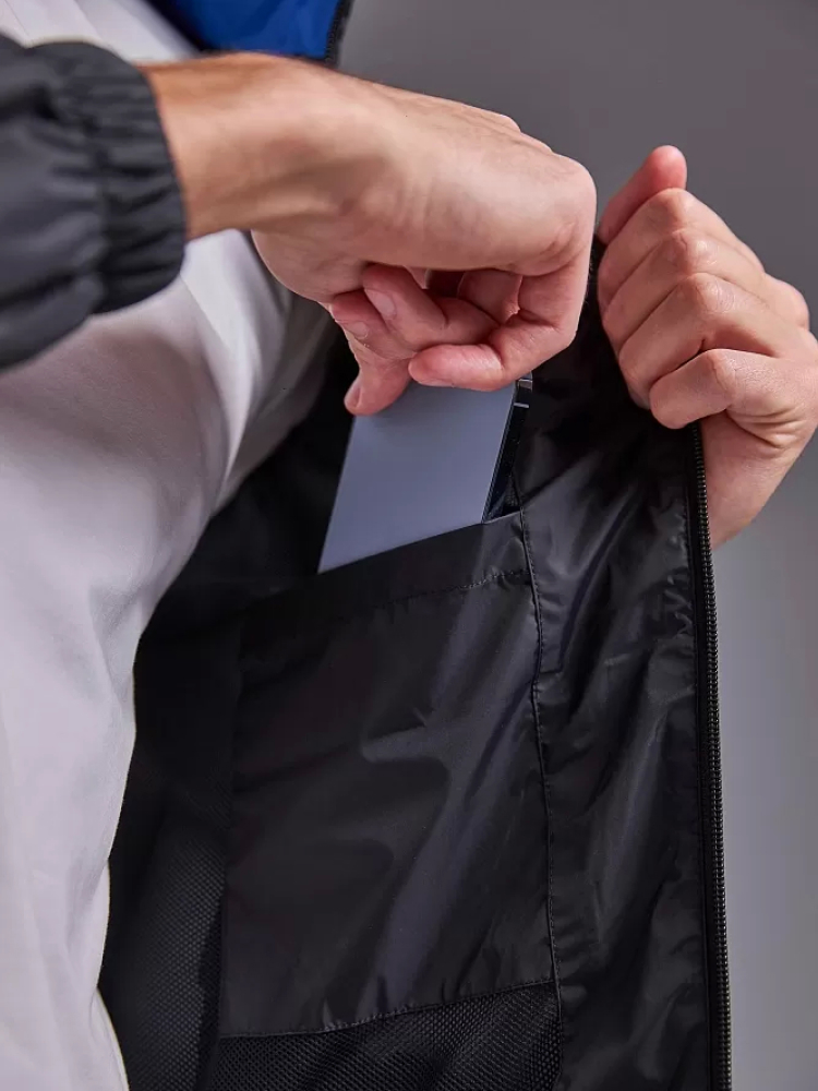 Ветровка Kelme Raincoat 3801241-000 Black