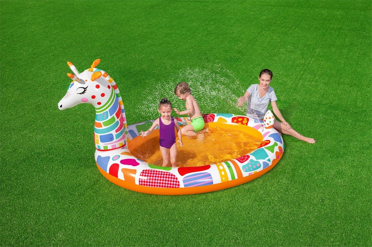 Надувной бассейн с брызгалкой Bestway Веселый жираф, 266x157x127 см 53089