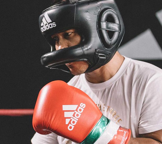 Шлем боксерский с бампером Adidas Pro Full Protection Boxing Headgear adiBHGF01 черный