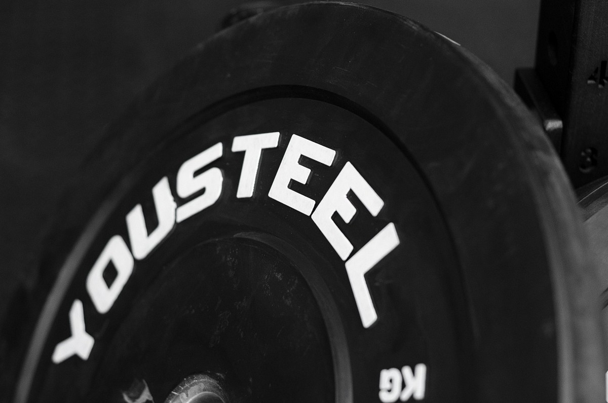 Диск каучуковый для штанги YouSteel тренировочный черный 20кг