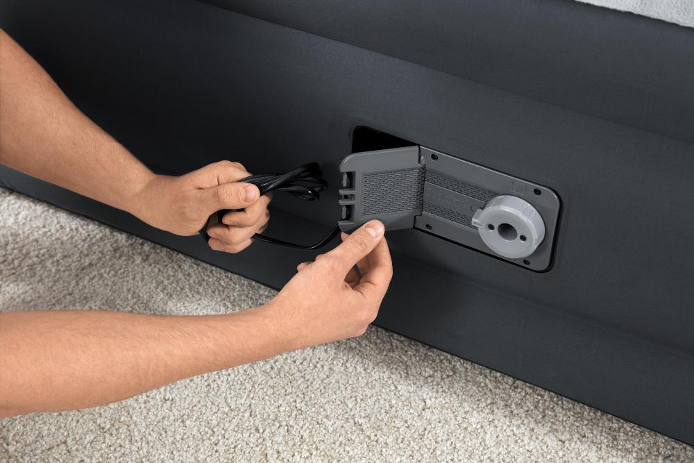 Надувная кровать 152х203х46см Snugable Top встр.насос 220В Bestway 69075