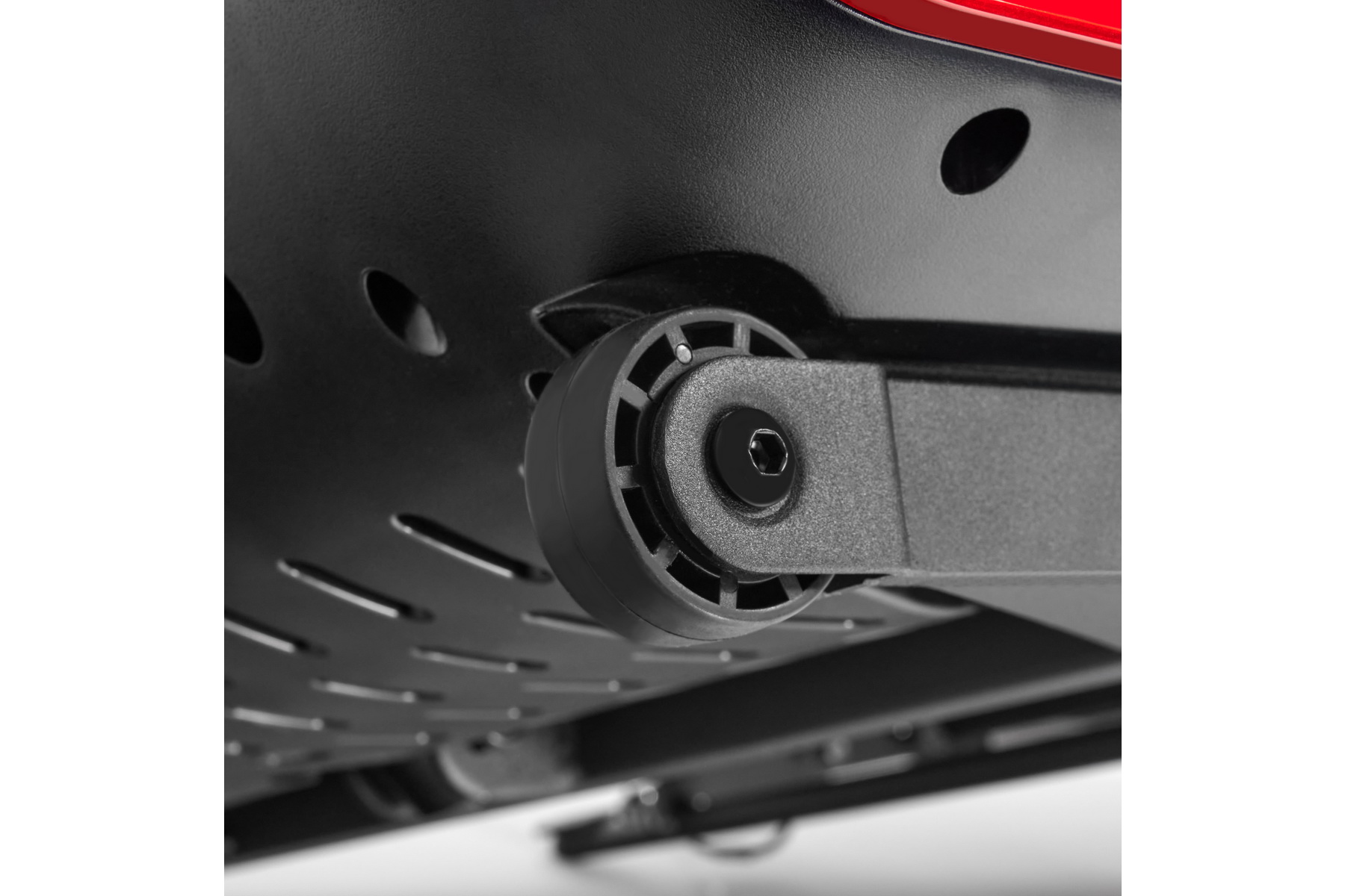 Беговая дорожка Titanium Masters Slimtech S60, красный