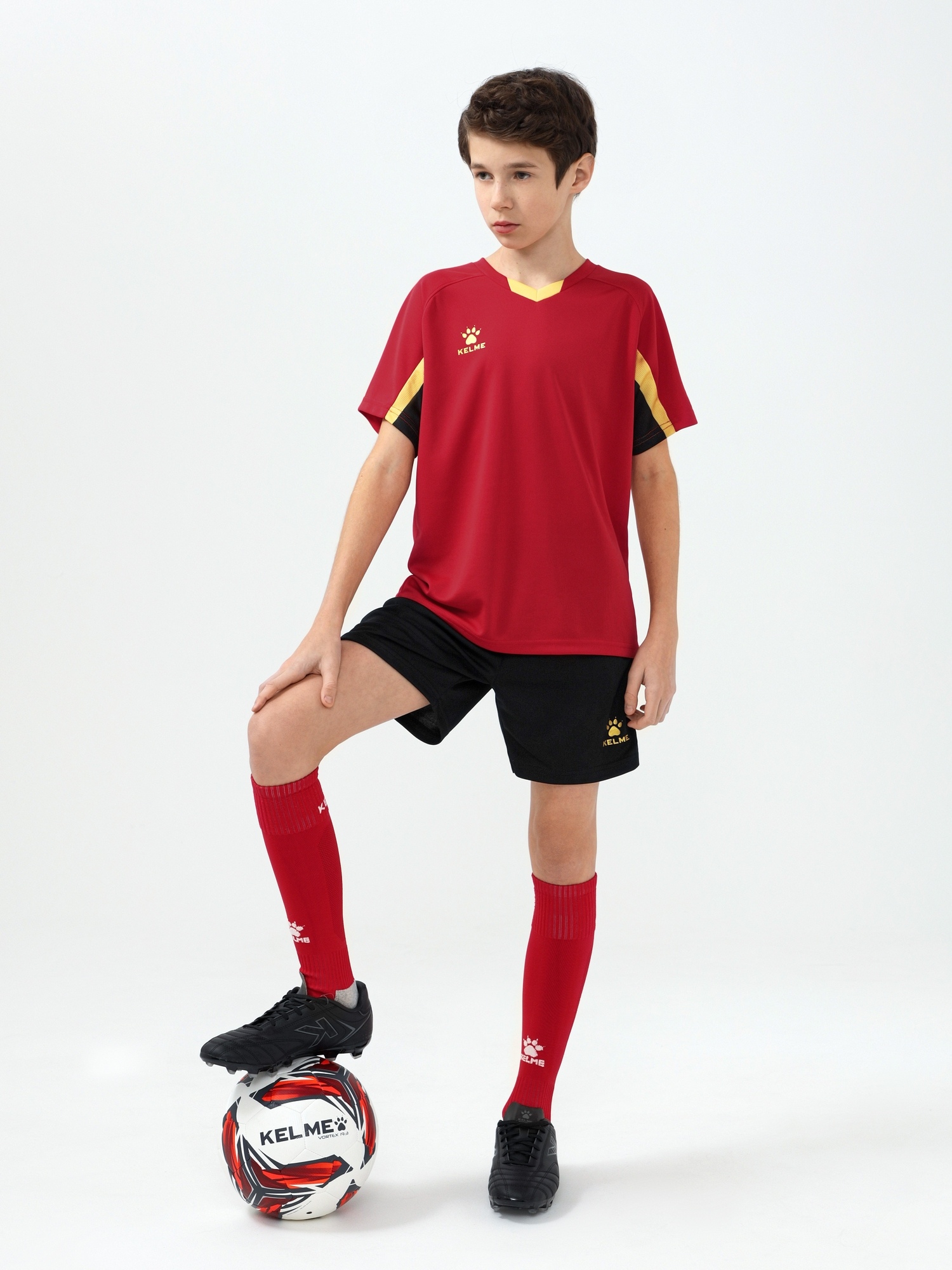 Детская футбольная форма Kelme Short-Sleeved Football Suit 8251ZB3002-600 Red\Black