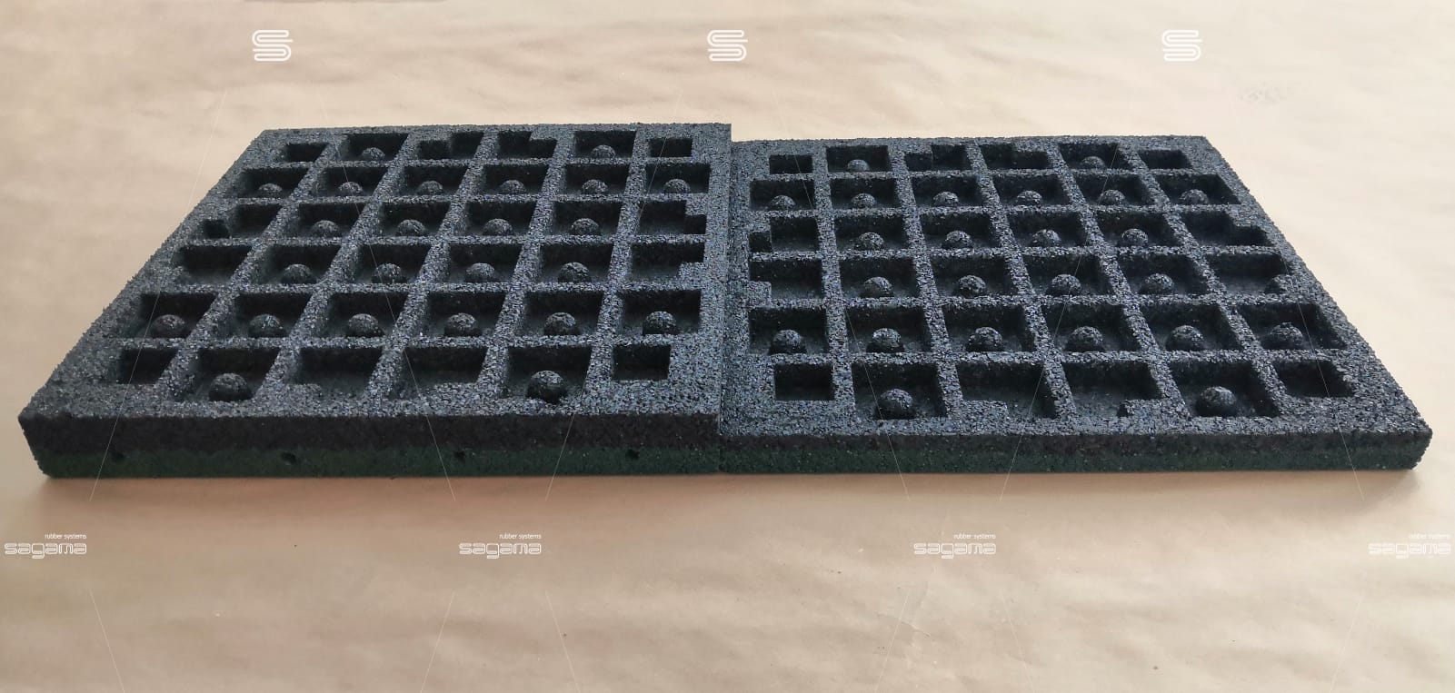 Резиновая плитка Sagama Tile 50x50см