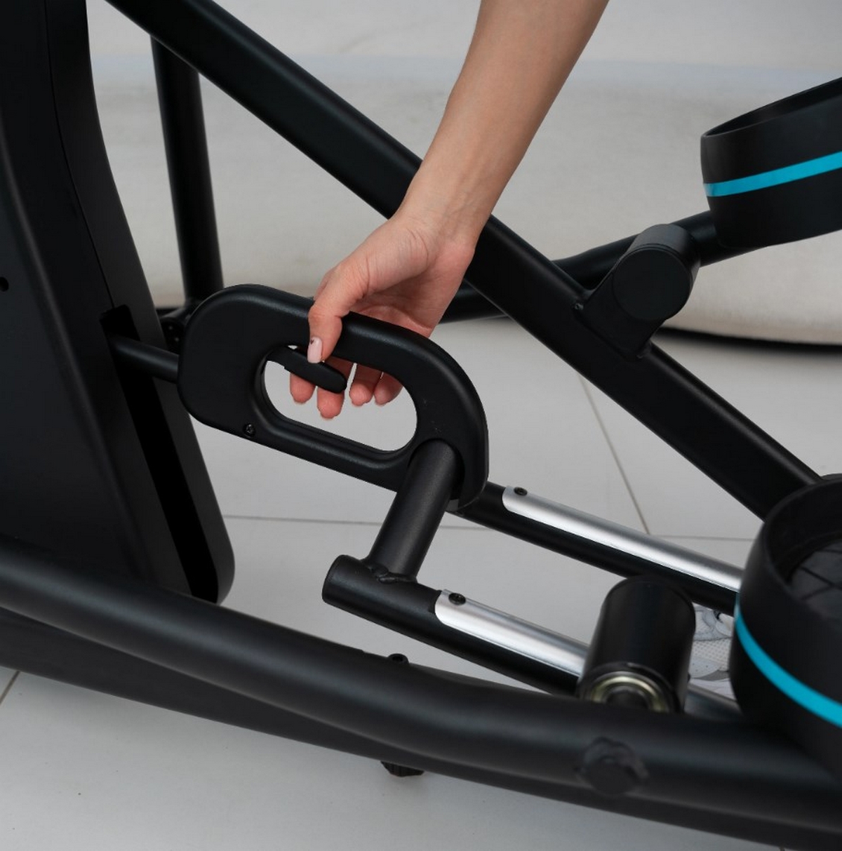 Эллиптический тренажер домашний Oxygen Fitness PHANTOM M LCD