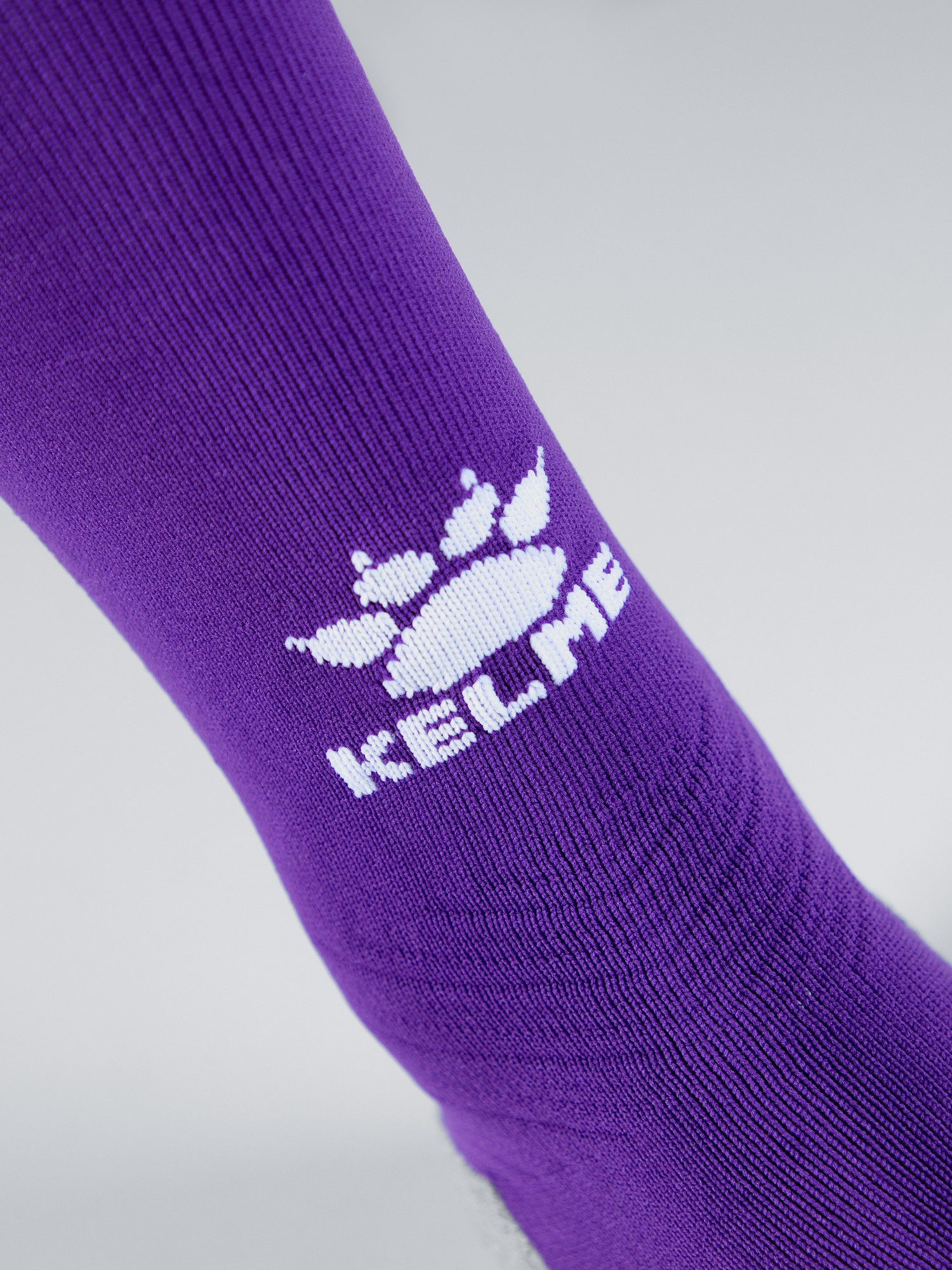 Детские гетры Kelme Children's Football Socks 8101WZ3001-508 Light Purple