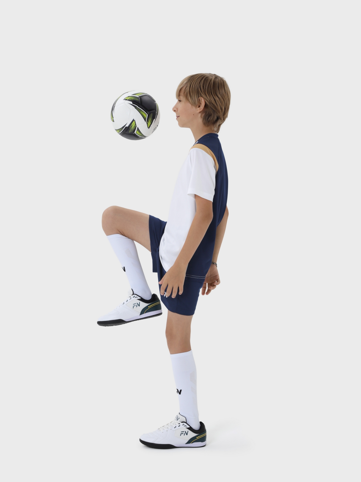 Детская футбольная форма FN Orbital Kid KFN4261019-104 White\Dark Blue