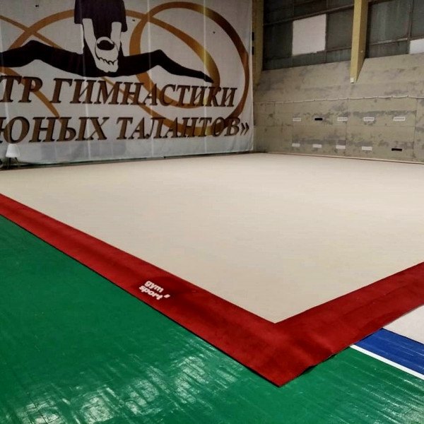 Ковер для эстетической гимнастики GymSport PROF PREMIUM RED 14Х14