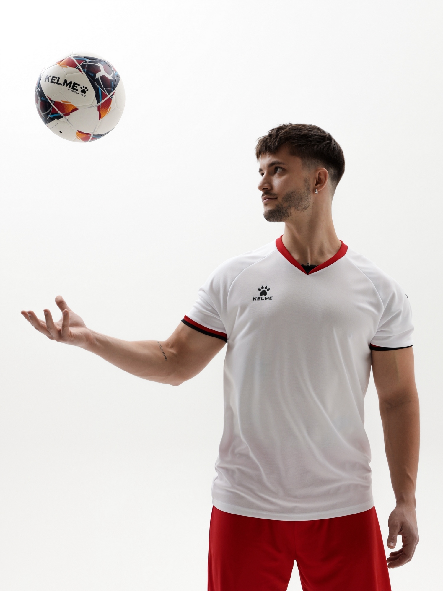 Футбольная форма Kelme Football Uniform Set 8551ZB11084-100 White