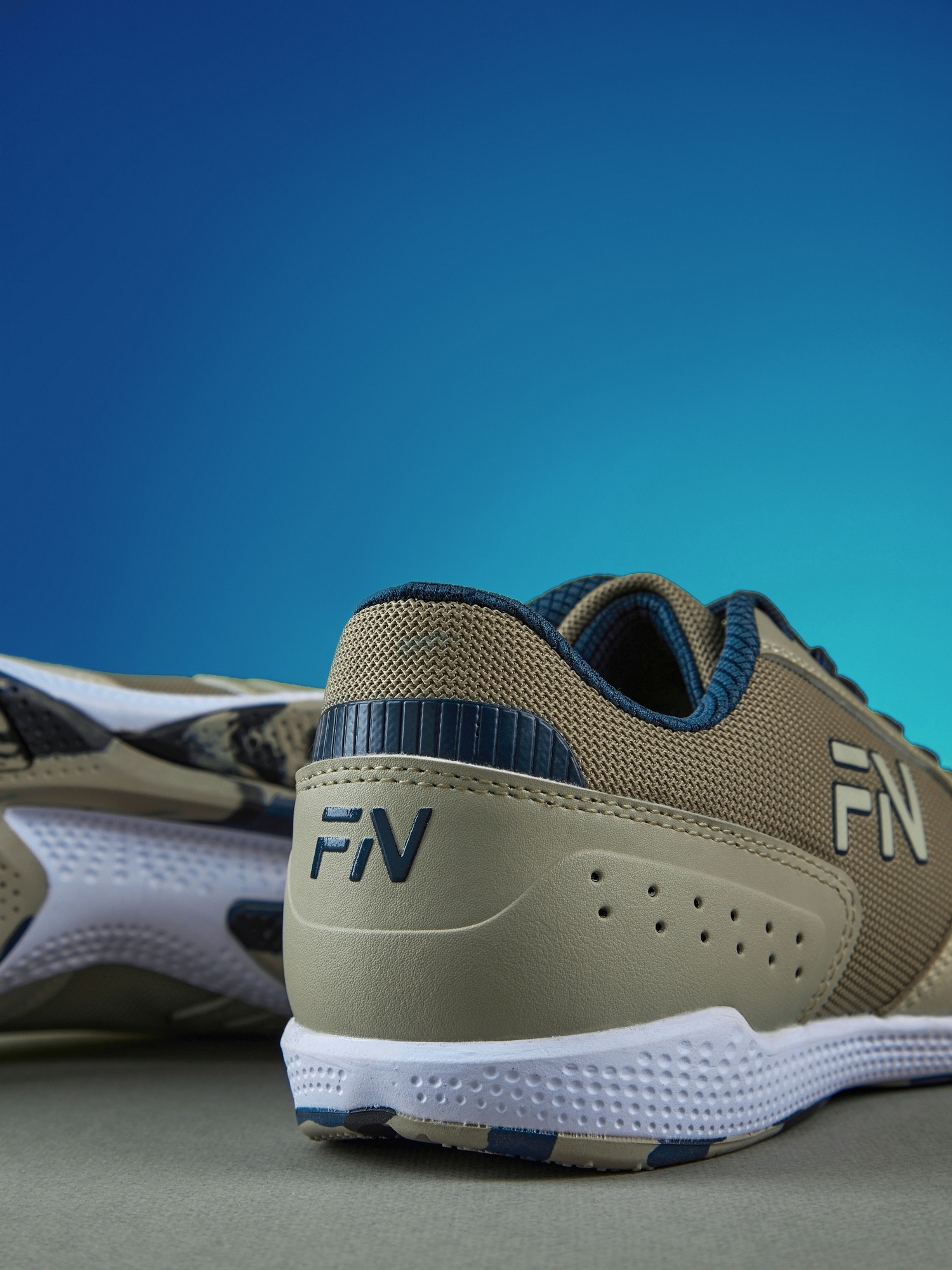 Футзалки FN Silence FN5061005-102 Beige