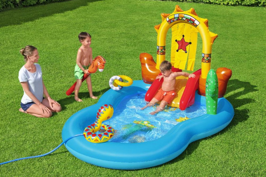 Игровой центр-бассейн с игрушками Bestway 264х188х140см 53118