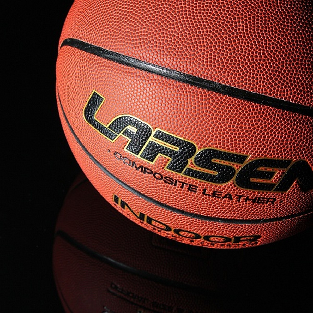 Мяч баскетбольный Larsen MF-7 р.7