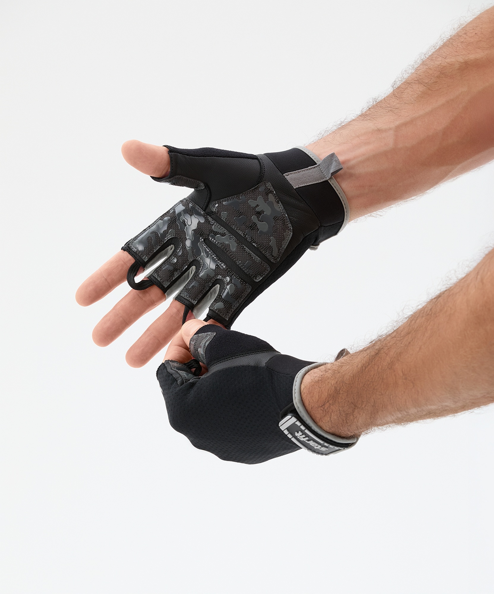 Перчатки для фитнеса Star Fit WG-203, черный\серый