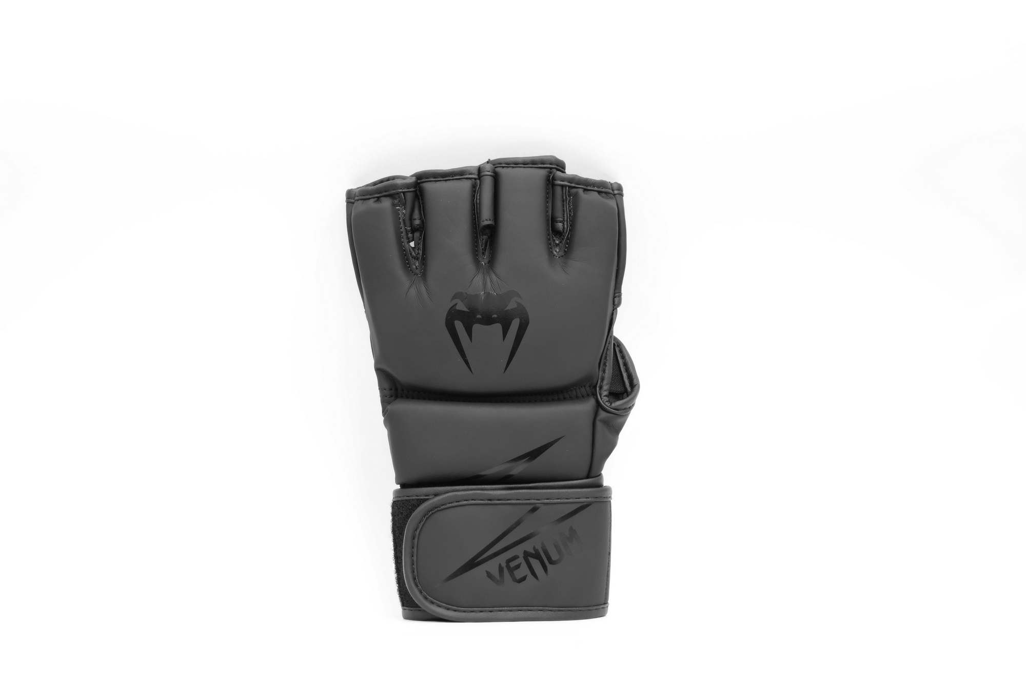 Перчатки MMA Venum Rumble 05093-114 черный