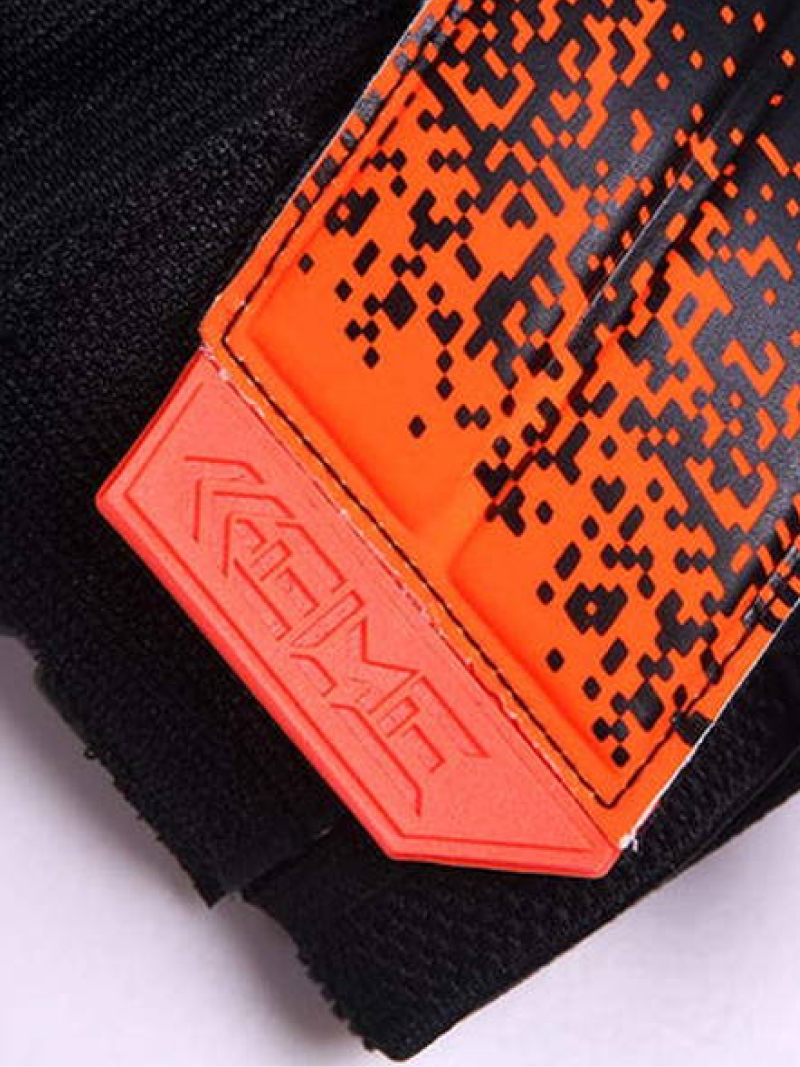 Вратарские перчатки Kelme Training Level Goalkeeper Gloves 9896409-009 Black\Orange