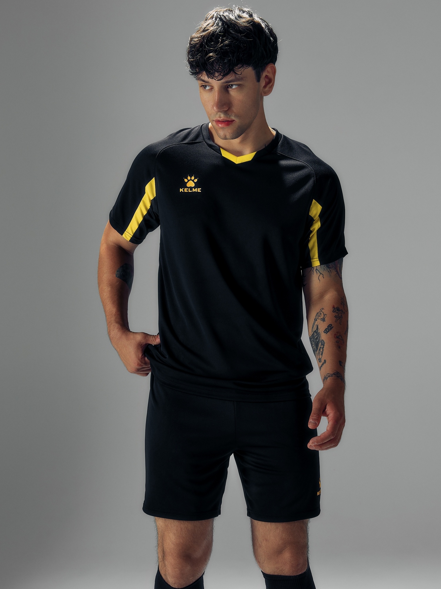 Футбольная форма Kelme Football Suit 7351ZB1129-005 Black\Yellow
