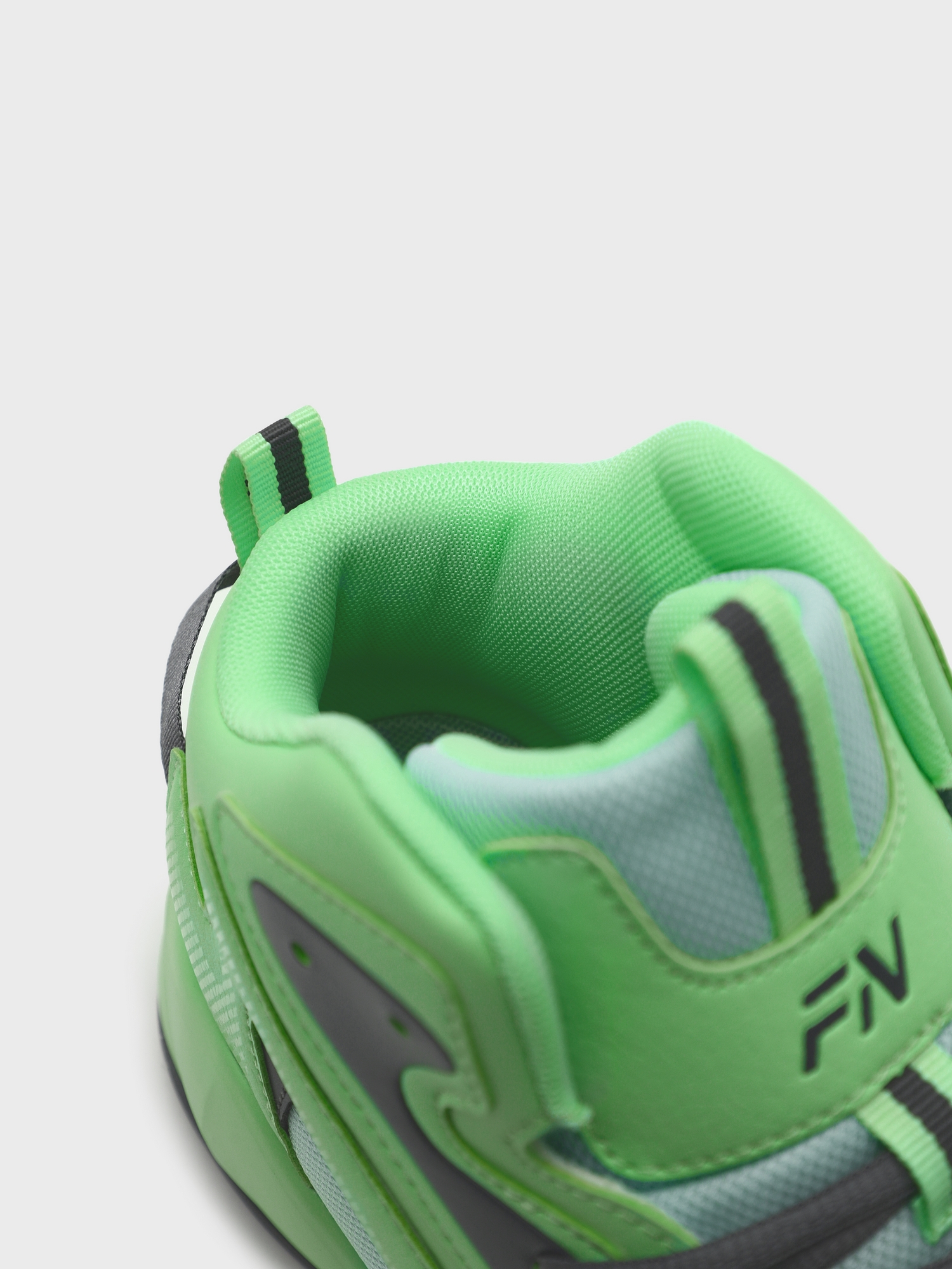 Баскетбольные кроссовки FN Impact FN5011001-342 Light Green\Light Gray