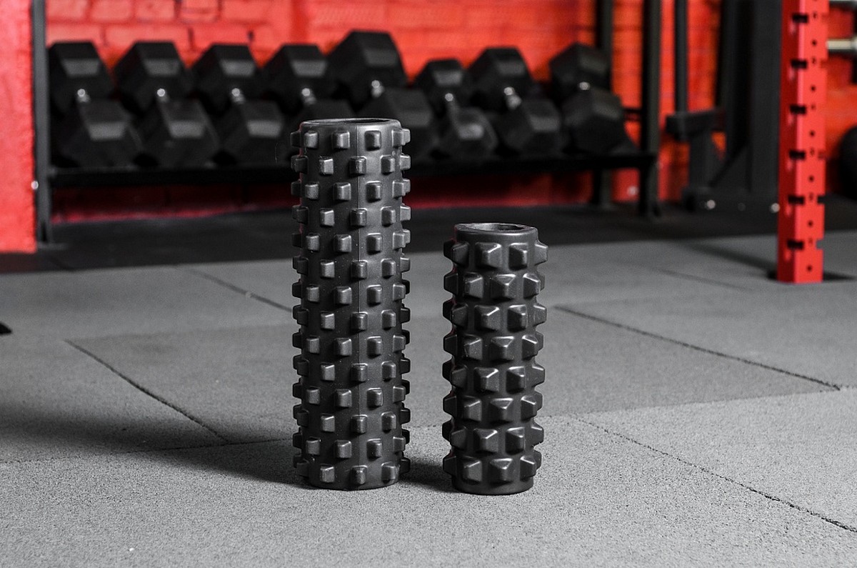 Роллер массажный YouSteel Grid foam roller 330x127мм, черный
