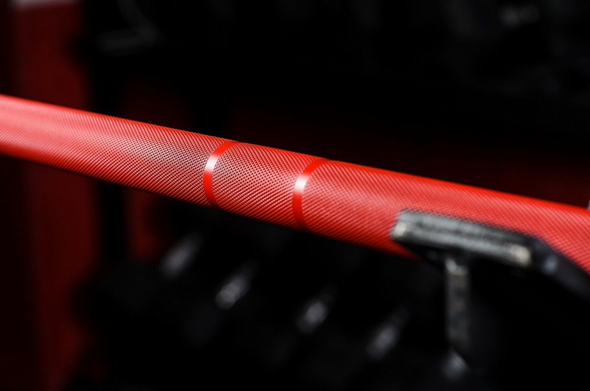 Гриф YouSteel Training Bar XF-20, 20 кг, длина 2200 мм, D28 мм, красный + хром