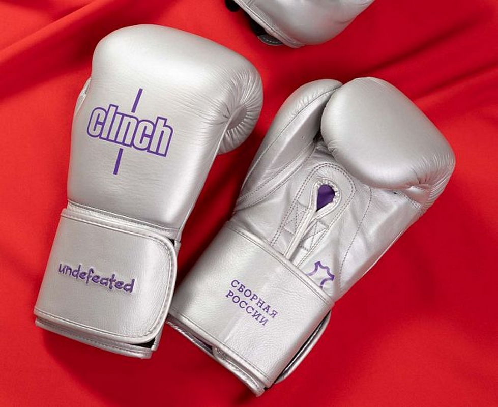 Перчатки боксерские Clinch Undefeated Russian Team C161RT серебристый