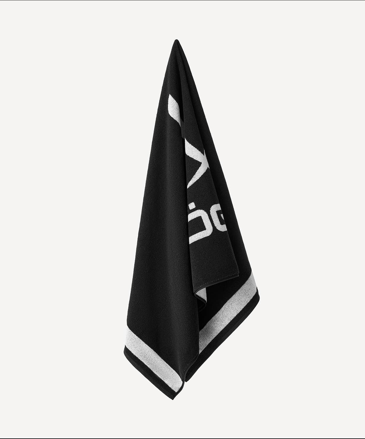 Полотенце спортивное, 70х140см Jogel ESSENTIAL Towel L, черный\белый