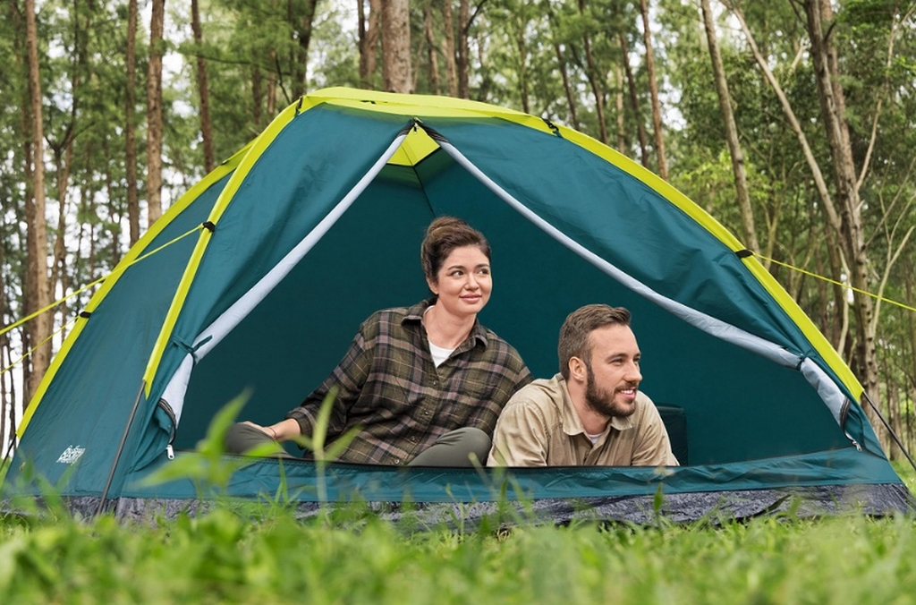 Палатка 4-местная, 240x200x135см, полиэстер 190Т, 600мм, 110гр/м2 РЕ Bestway Wander Dome 4 Tent 68143