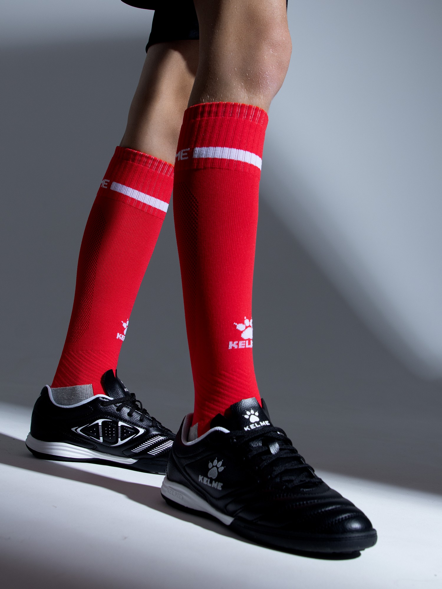 Детские гетры Kelme Children's Football Socks 8101WZ3001-610 Red