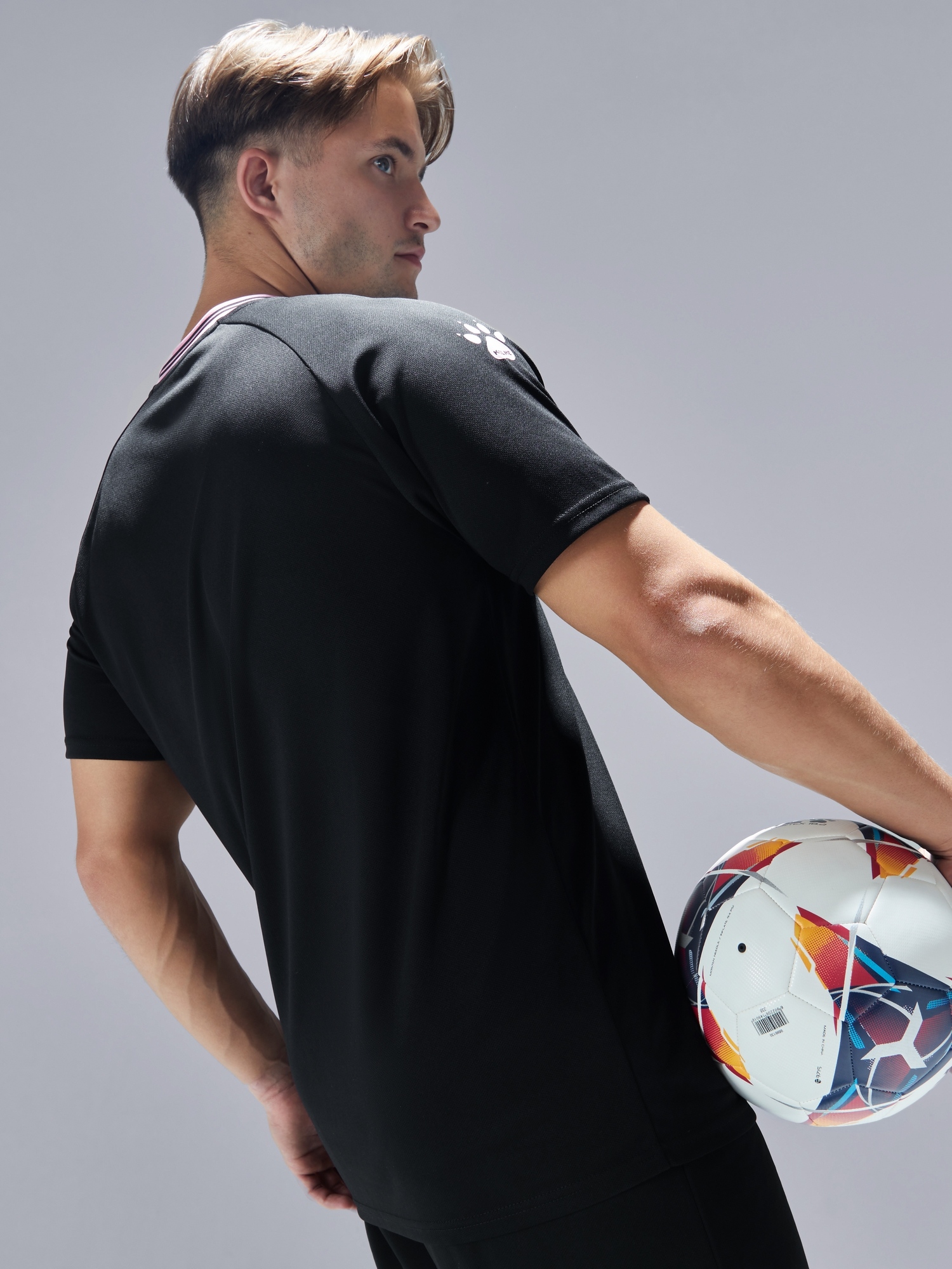 Футбольная форма Kelme Football Uniform Set 8451ZB1246-000 Black