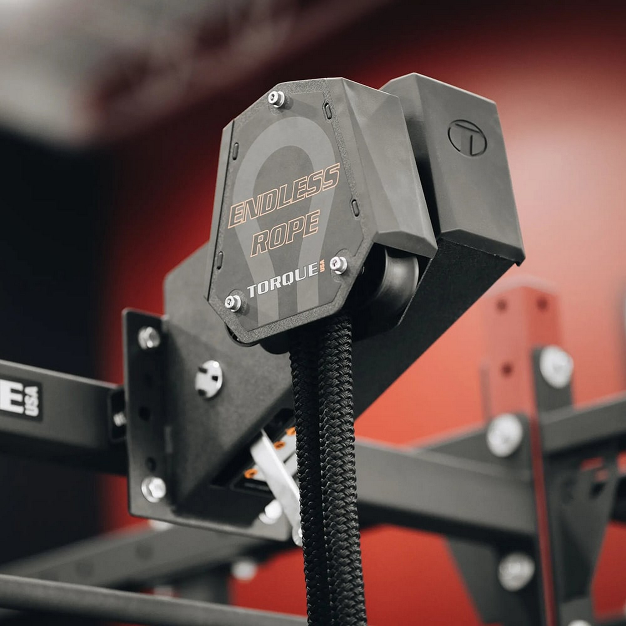 Канатный тренажер Torque Fitness XERT