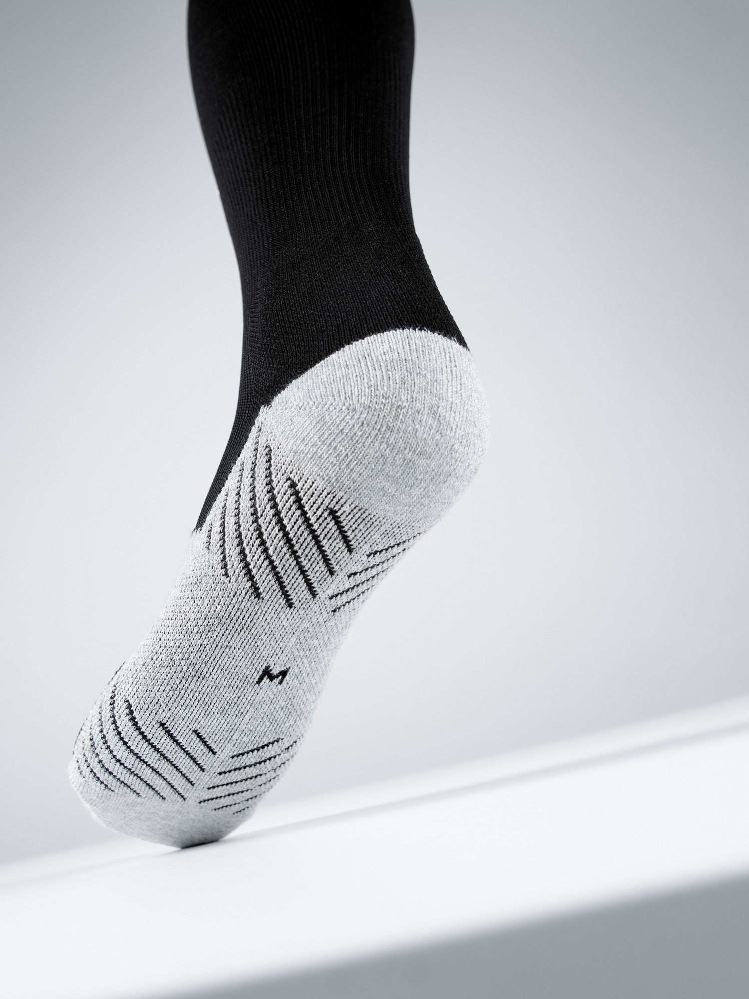 Гетры Kelme Elastic Mid-Calf Football Sock K15Z908-003 Black