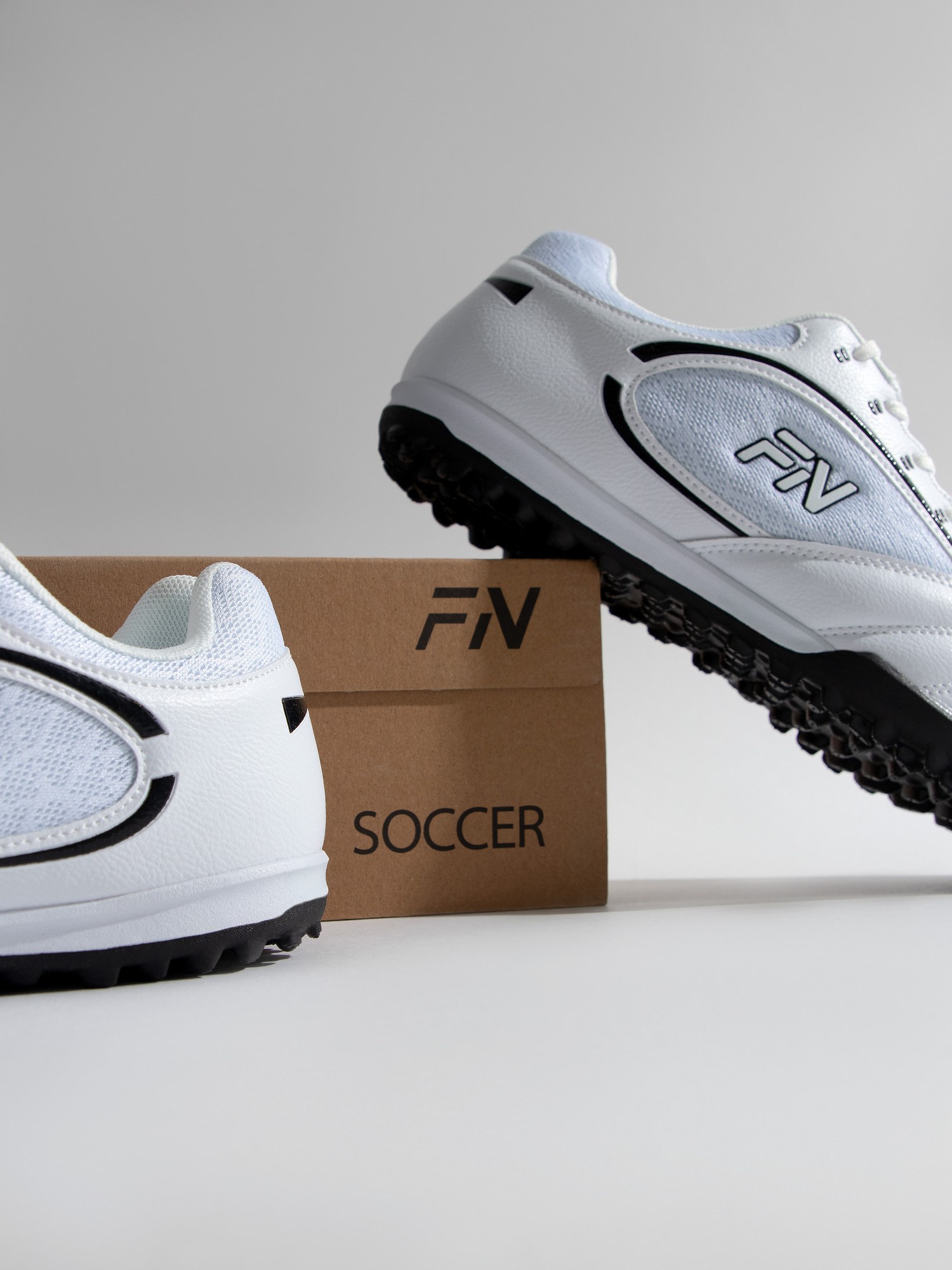 Детские шиповки FN Core Kid (TF) KFN5061003-100 White