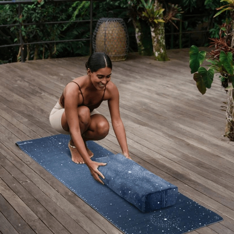 Валик для йоги13х25х61 см, овальный YOGA DESIGN LAB Bolster ZABUTON небесный