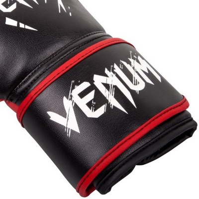 Перчатки детские Venum Contender 02822-100-4oz черный\красный