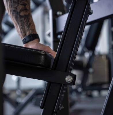 Gymleco 027 Грудной жим на свободных весах под отрицательным углом | Premium Fitness