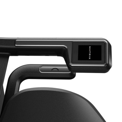 Горизонтальный велотренажер Matrix Onyx с консолью Touch P1 RB 22"
