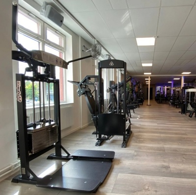 Gymleco 326 Баттерфляй стоя | Premium Fitness