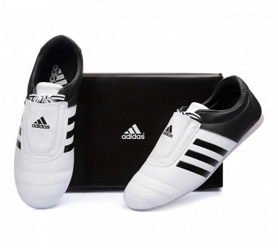 Степки для тхэквондо Adidas Adi-Kick 2 adiTKK01 бело-черные