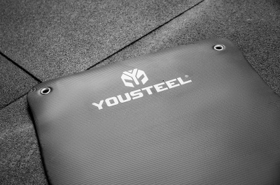 Фитнес коврик YouSteel 183х58х1,5 см черный, с кольцами